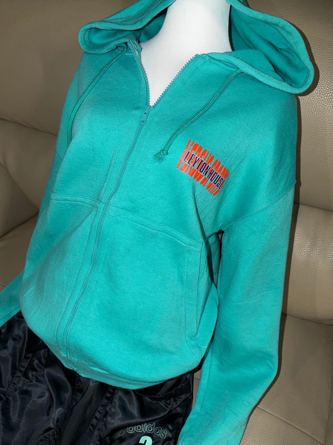 lettering detail mint hood zip-up 상품이미지3