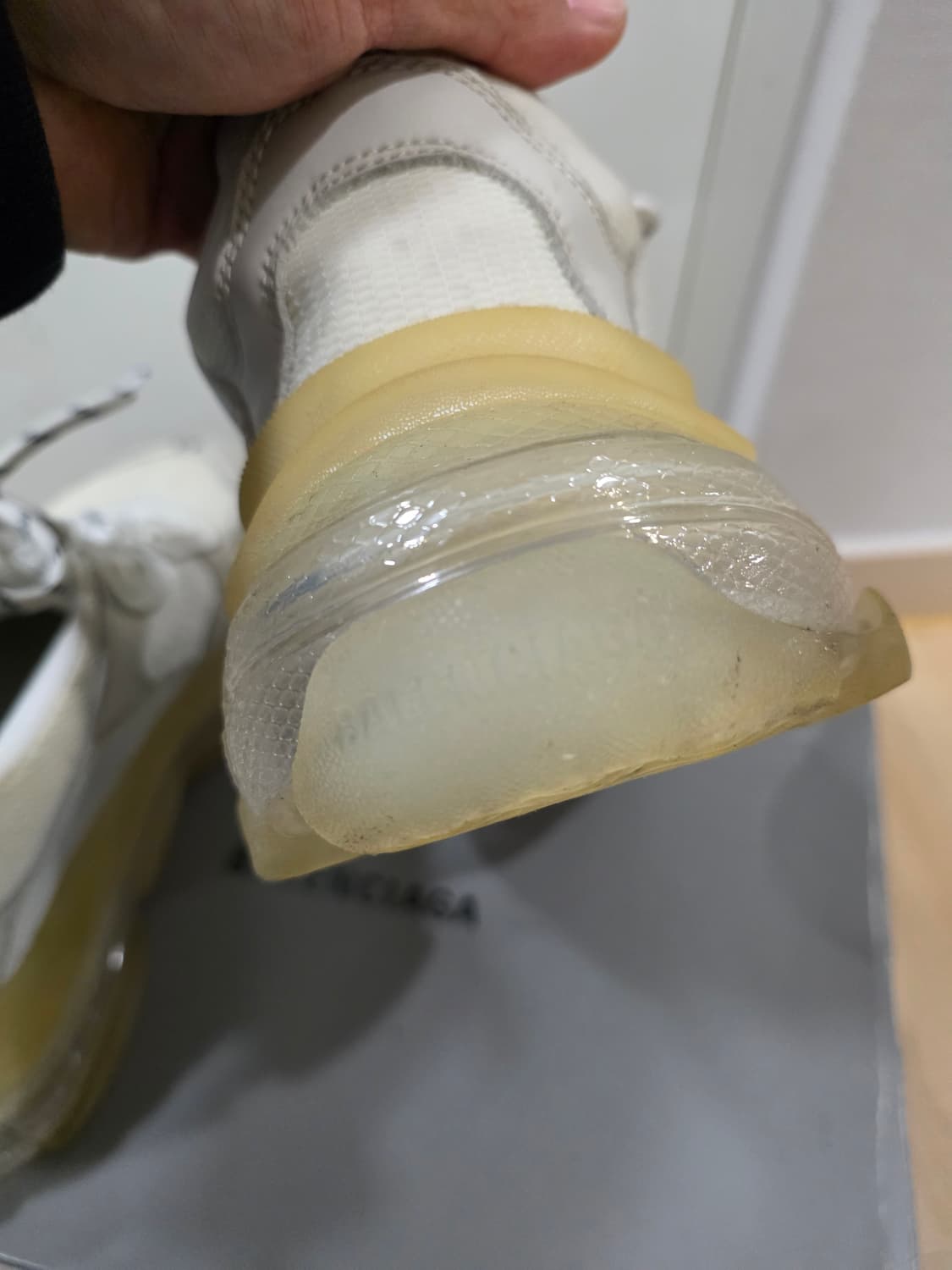 발렌시아가 트리플S 클리어솔 43 풀박스 상품이미지9