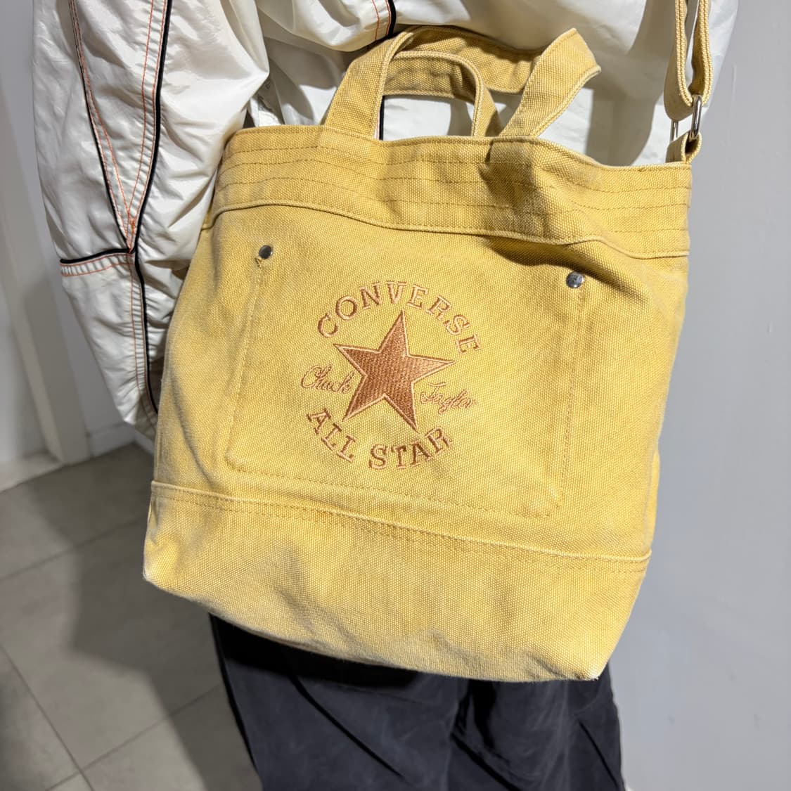 컨버스 브라운 별 캔버스 크로스백 가방 상품이미지3