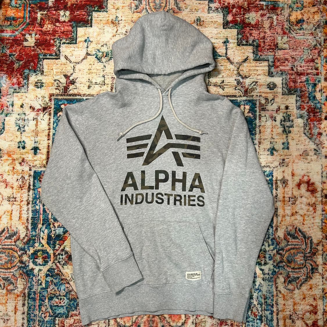 [L] 알파 인더스트리 카모 로고 후드티 상품이미지1
