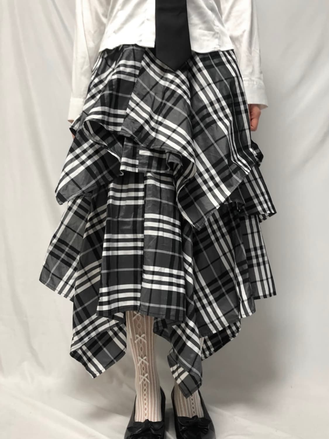 Vintage 빈티지 무채색 블랙체크 패치 프릴 롱스커트 상품이미지1