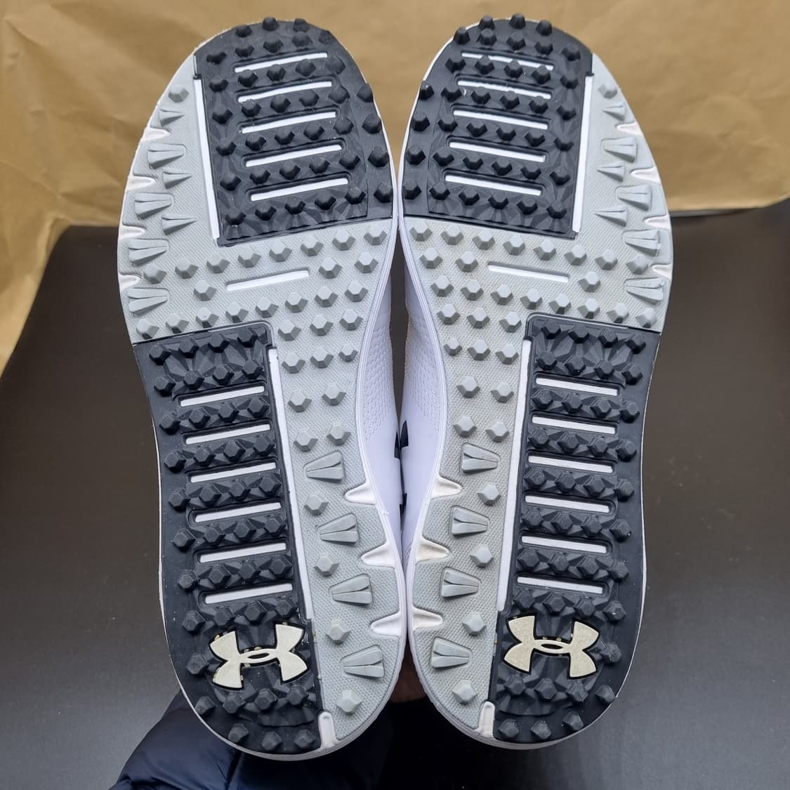 언더아머 호버 스파이스리스 골프화260 상품이미지3