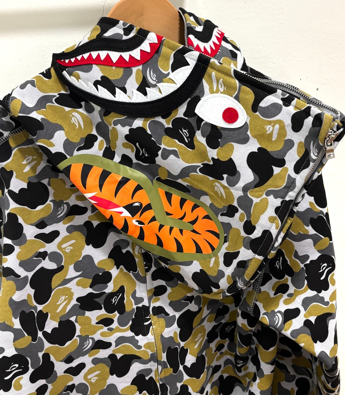 베이프 샤크 후드 황계 상품이미지2