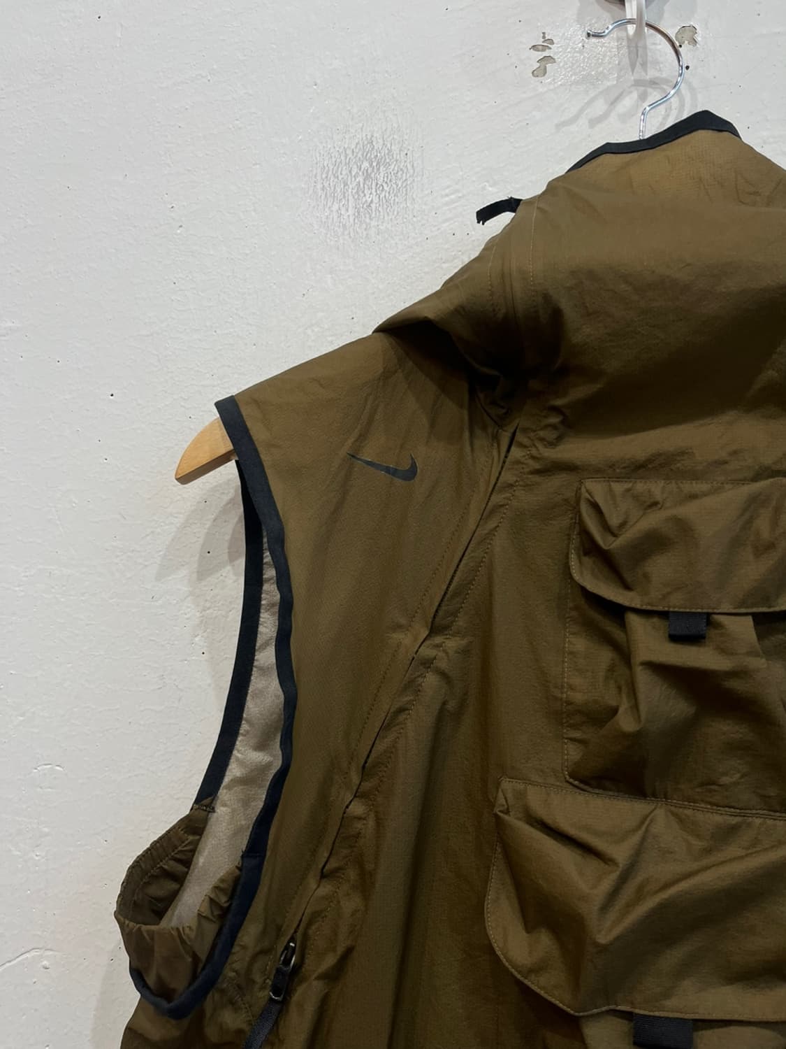 나이키랩 aae 1.0 윈드 베스트 상품이미지3