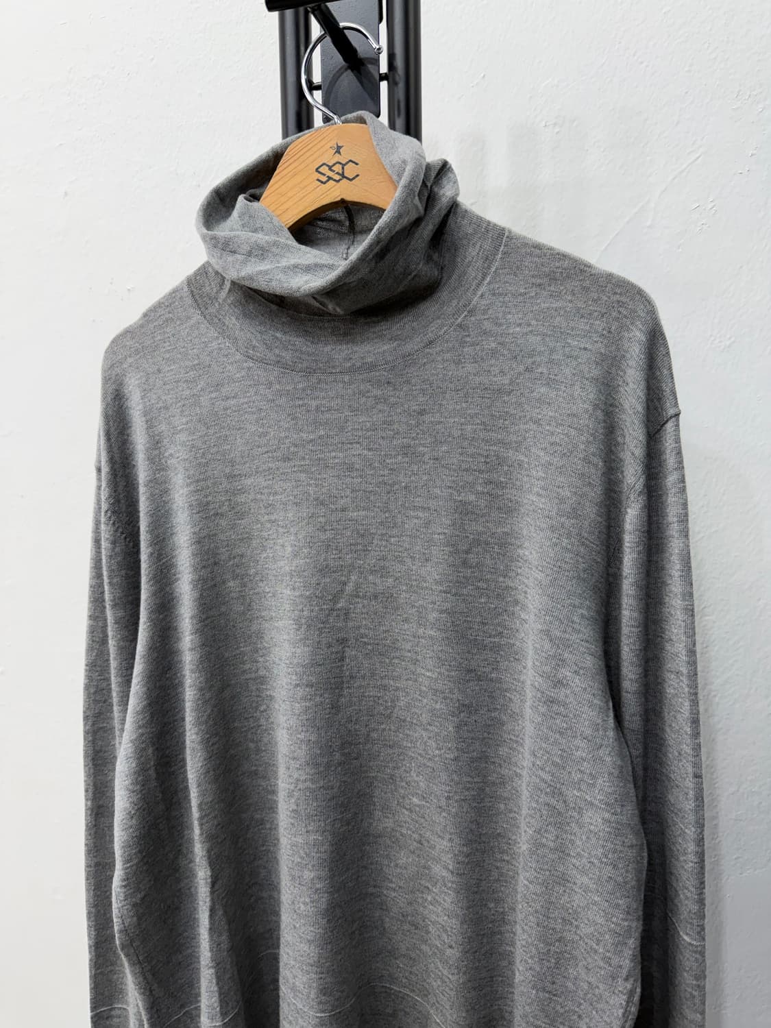 정품) COS 코스 남성 터틀넥 니트 S 상품이미지3