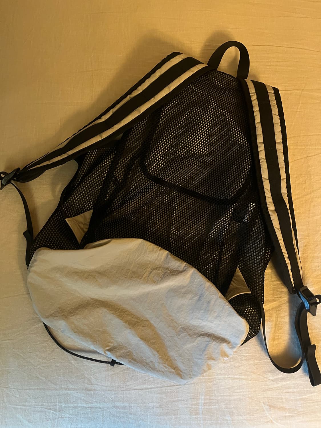 ends and means 패커블 백팩 상품이미지3