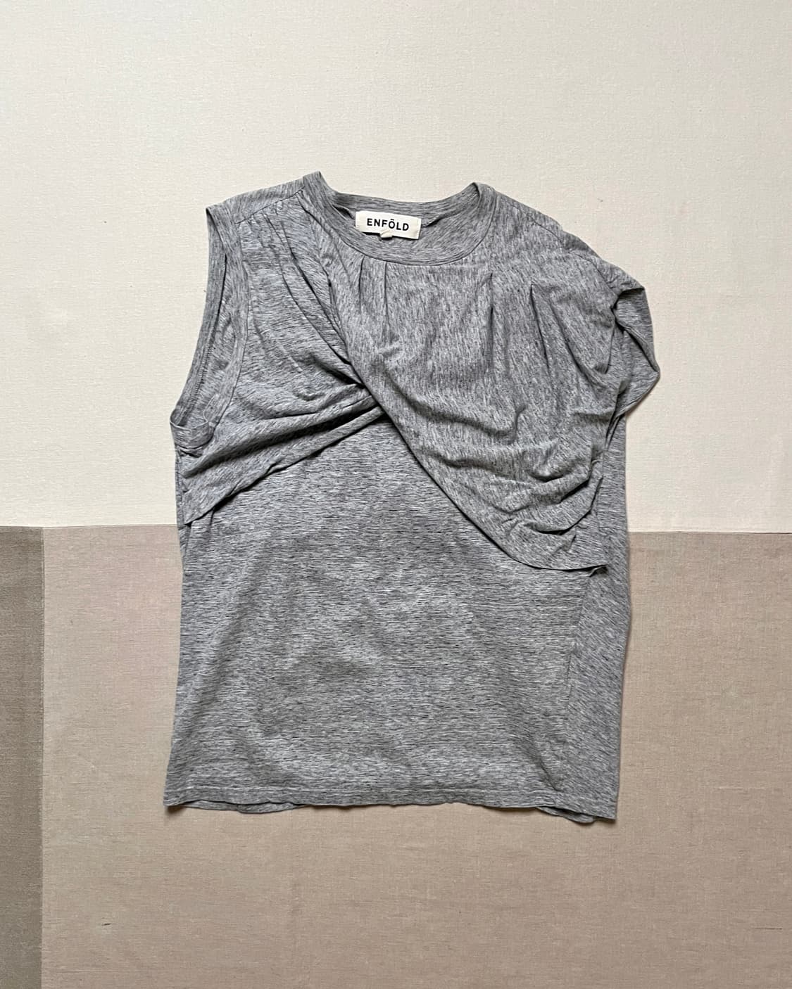 엔폴드 비대칭 드레이프 슬리브리스 enfold asymmetry 상품이미지1