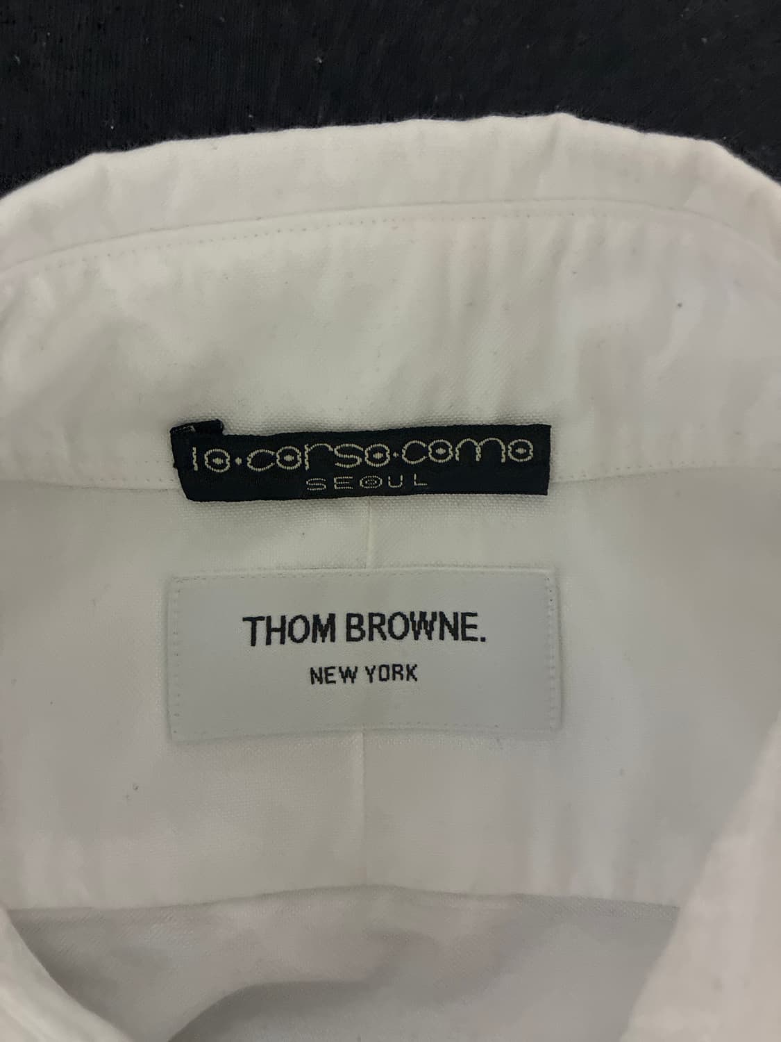 정품 톰브라운  암밴드 셔츠입니다!! (NCT 리쿠 착용) 상품이미지2