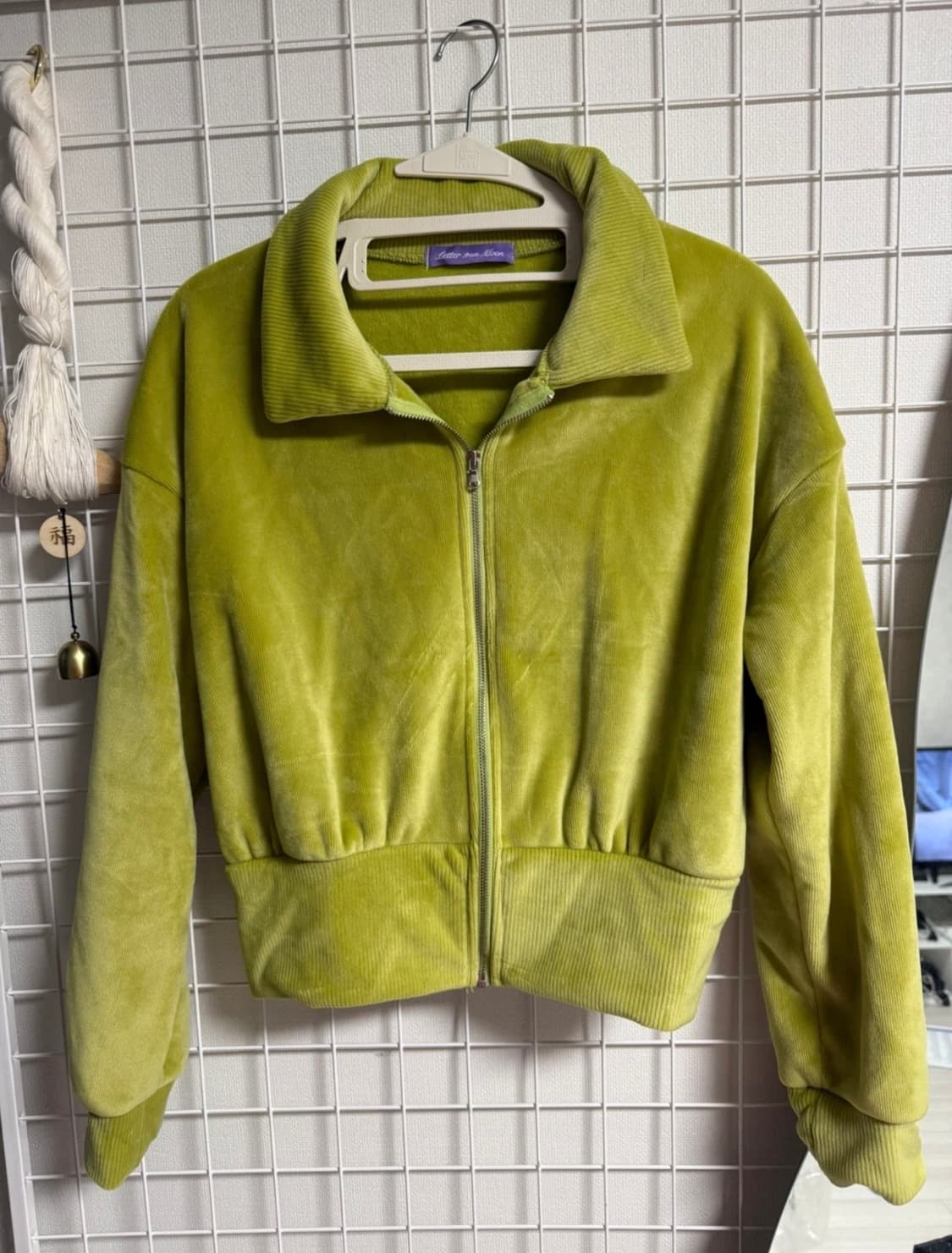 레더프롬문 크롭 집업 상품이미지1