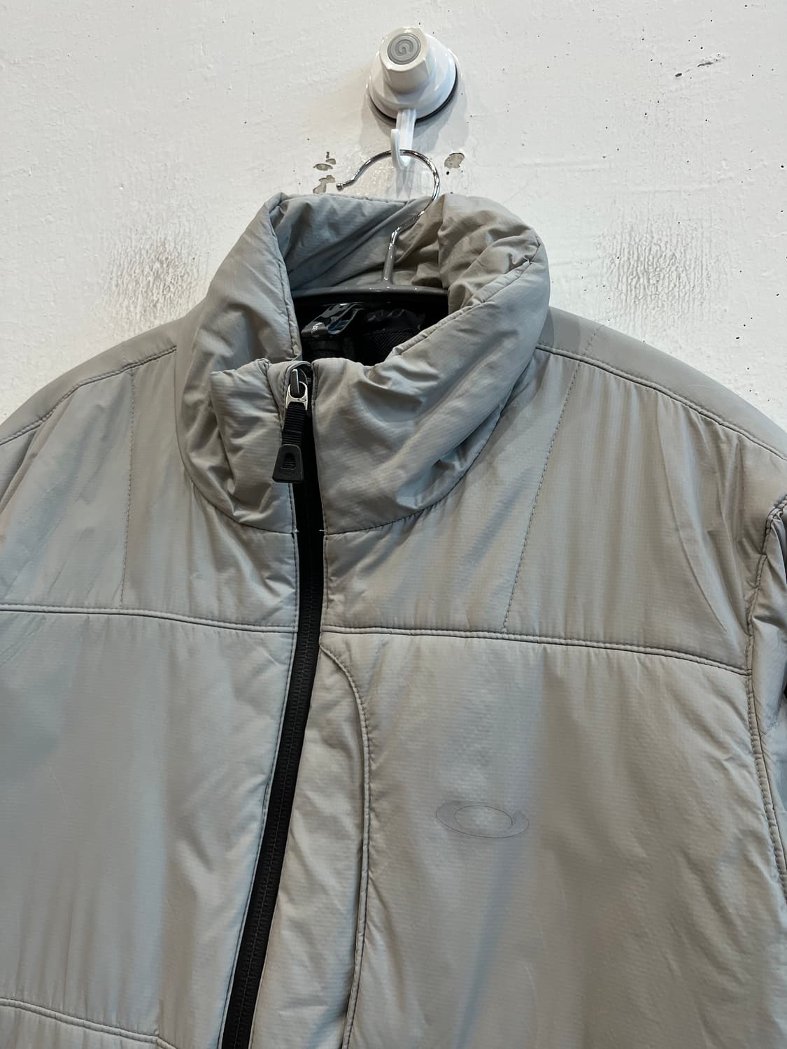 오클리 로고 패디드 자켓 상품이미지2