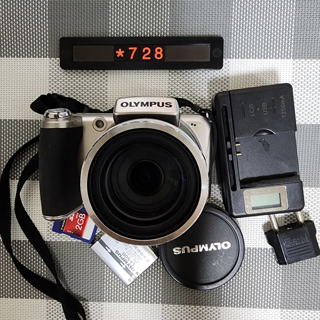 올림푸스 SP-800 UZ 디지털카메라 실버바디 상품이미지1