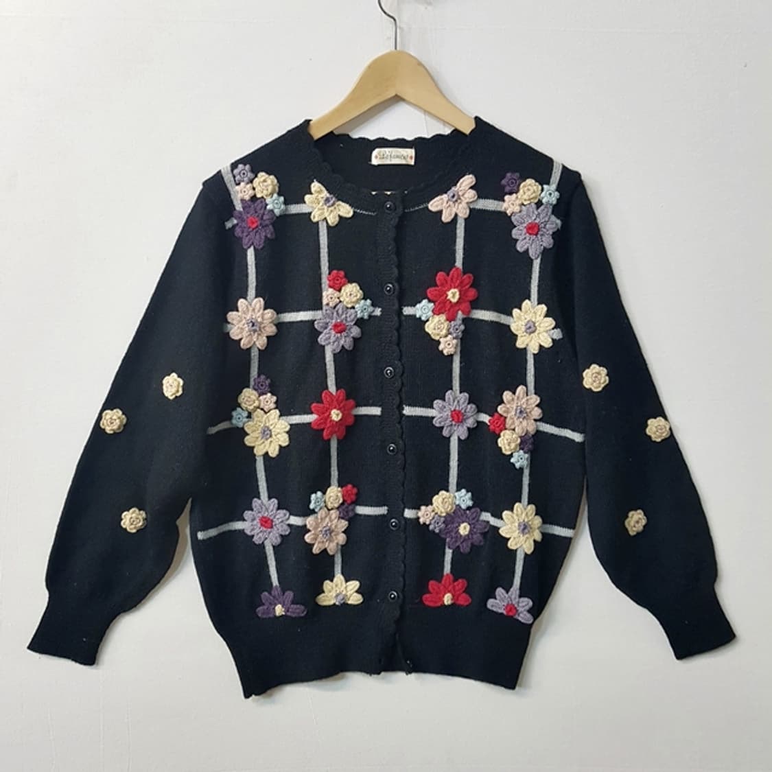 fumo 꽃장식 모 100% 가디건 블랙 상품이미지1