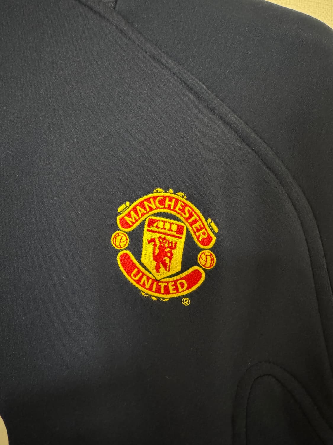 맨유 써멀탑 나이키 미듐 상품이미지2