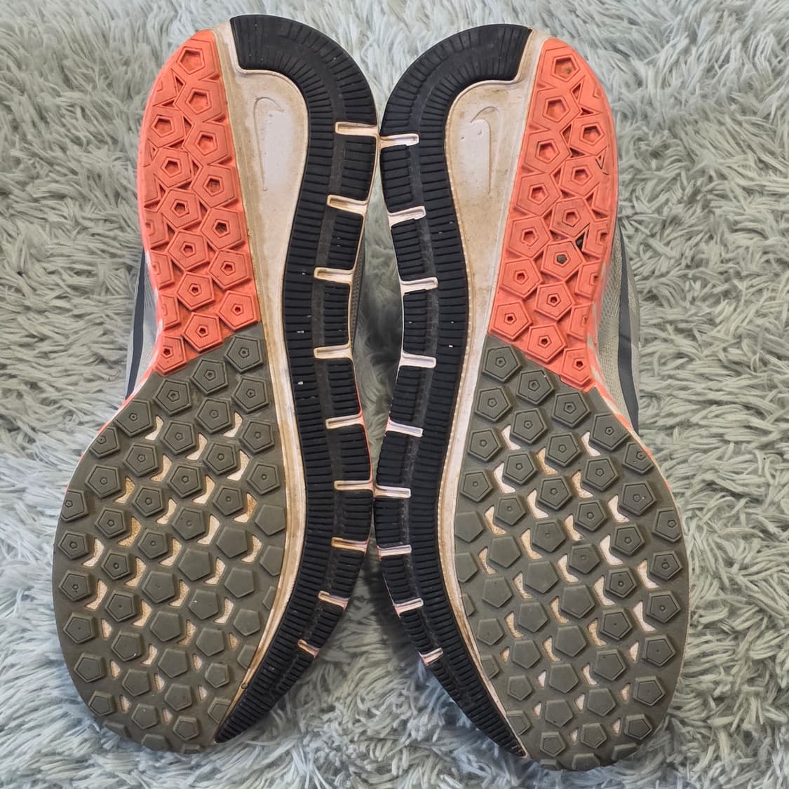 3q-26:나이키 줌 스트럭처 21 그레이 (24.5cm) 상품이미지9