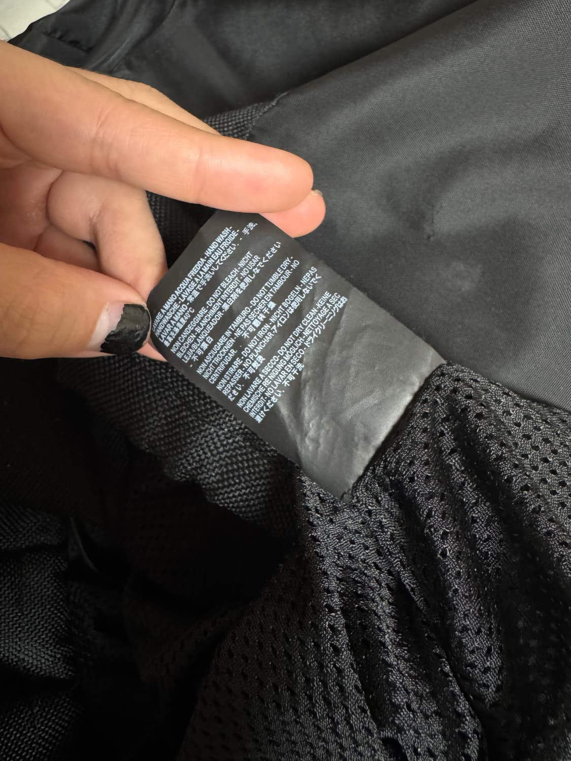 발렌시아가 남성 하프 반집업 윈드브레이커 트랙 아노락 자켓 블랙 44 상품이미지10