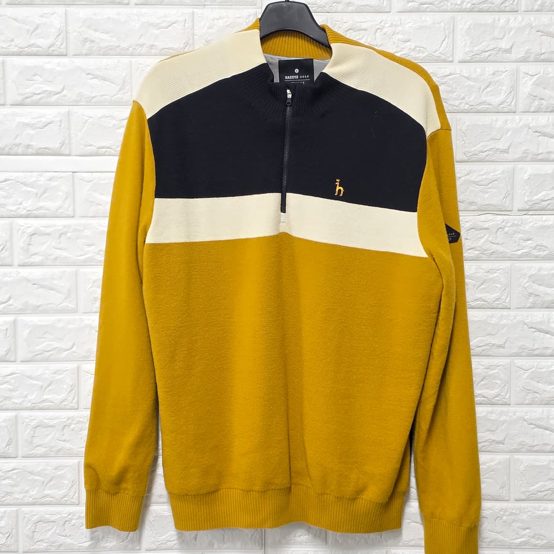 택포) 헤지스 골프 어드밴스 반집업 니트 105 상품이미지1