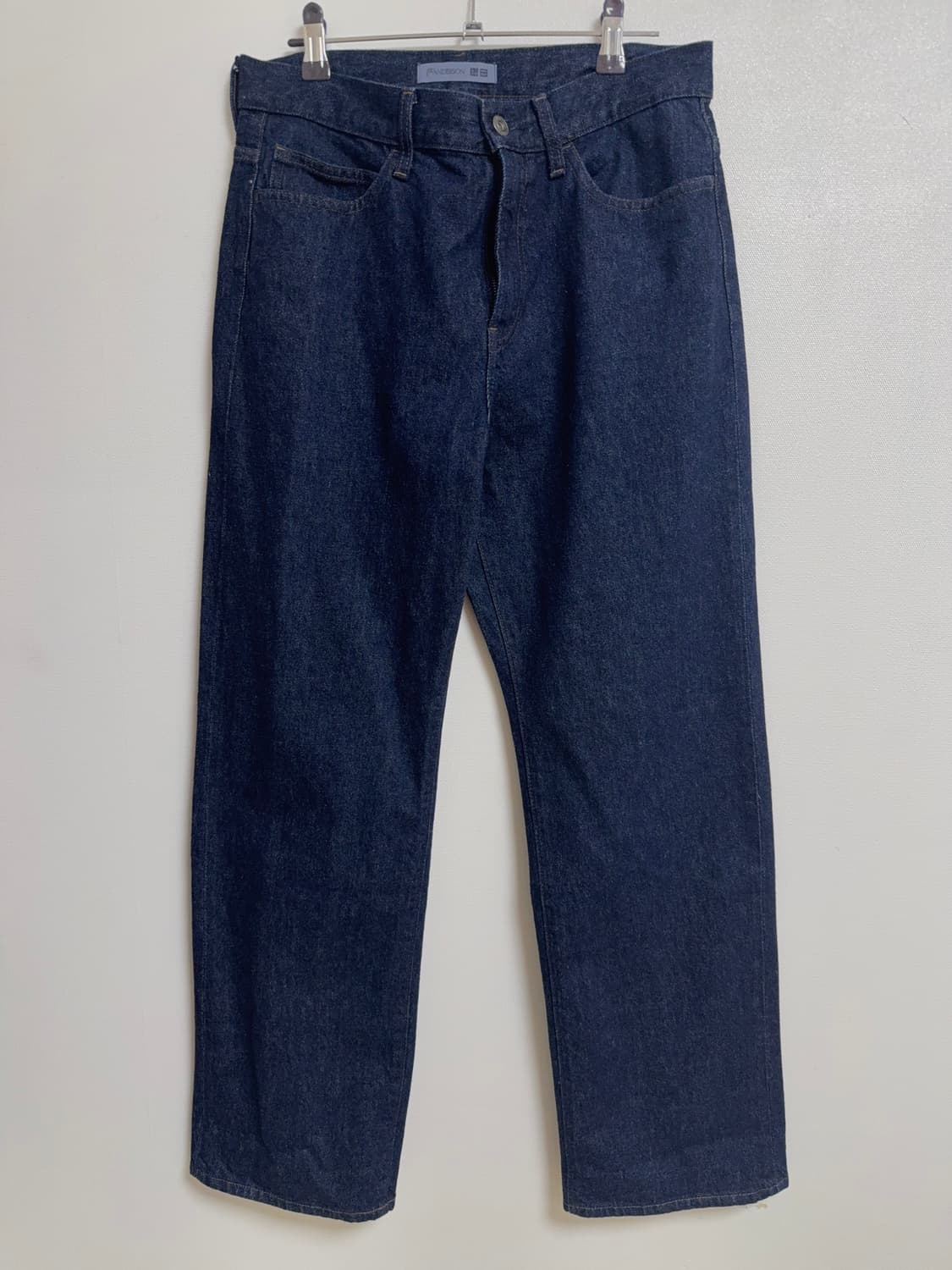 유니클로 jw앤더슨 스트레이트진 생지 상품이미지1