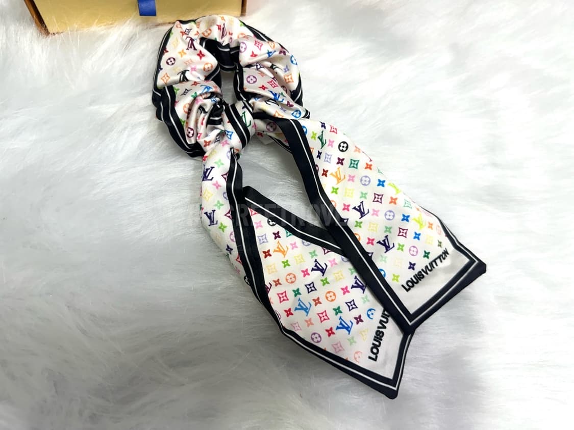  루이비통 화이트&멀티컬러 리본 헤어슈슈 상품이미지7