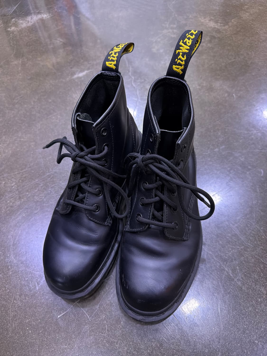 닥터마틴 101 6홀 워커 부츠 블랙 250 상품이미지2