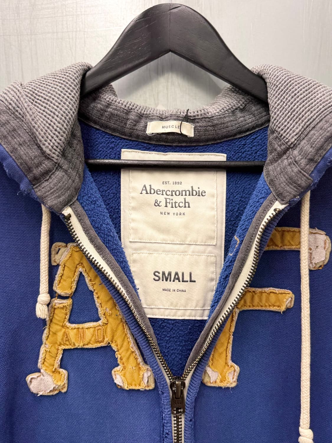 Abercrombie & Fitch 아베크롬비 앤 피치 블루컬러 빅로고  상품이미지7