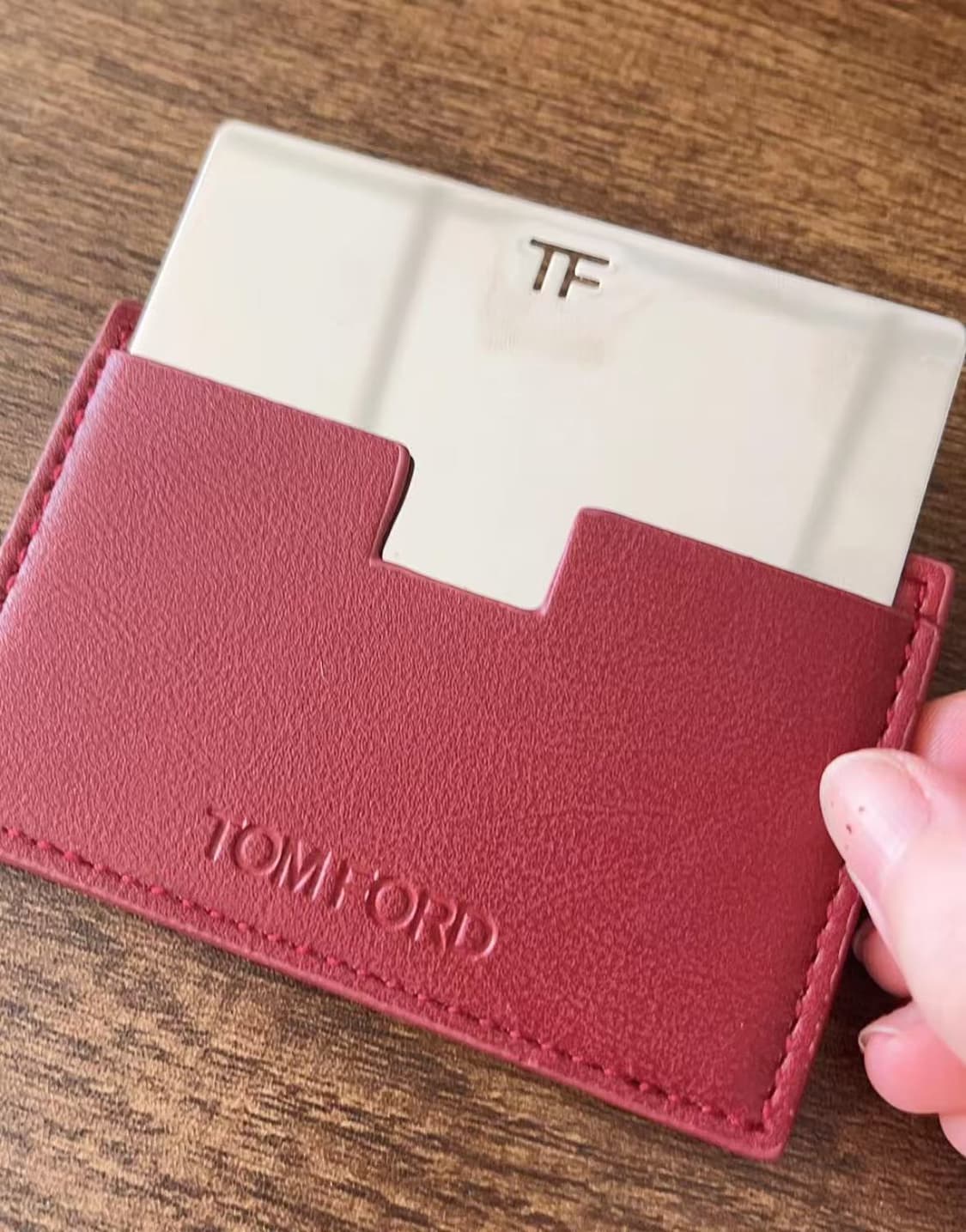 톰포드 거울 겸 카드지갑 상품이미지1