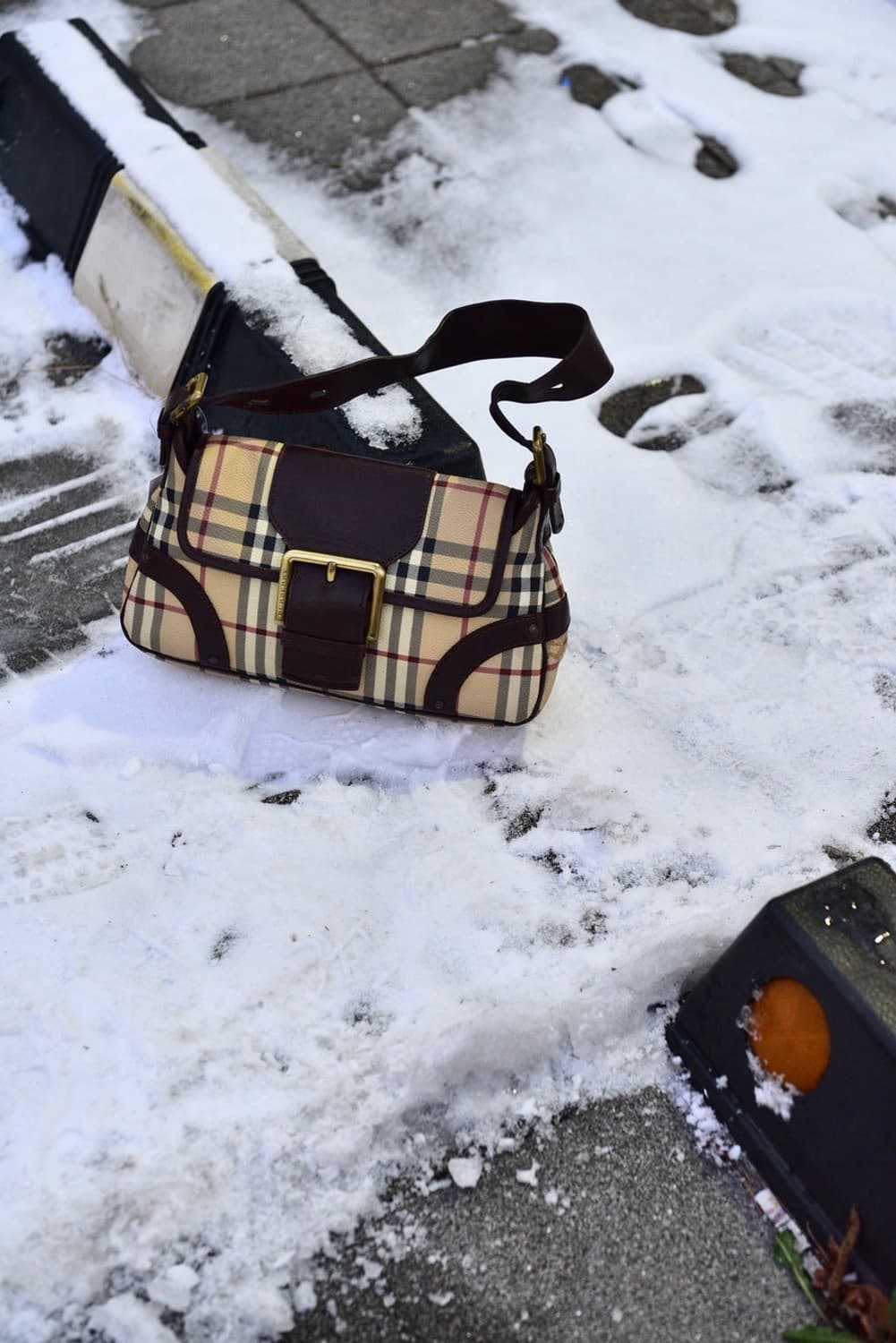 버버리 노바체크 숄더백(정품) 상품이미지1