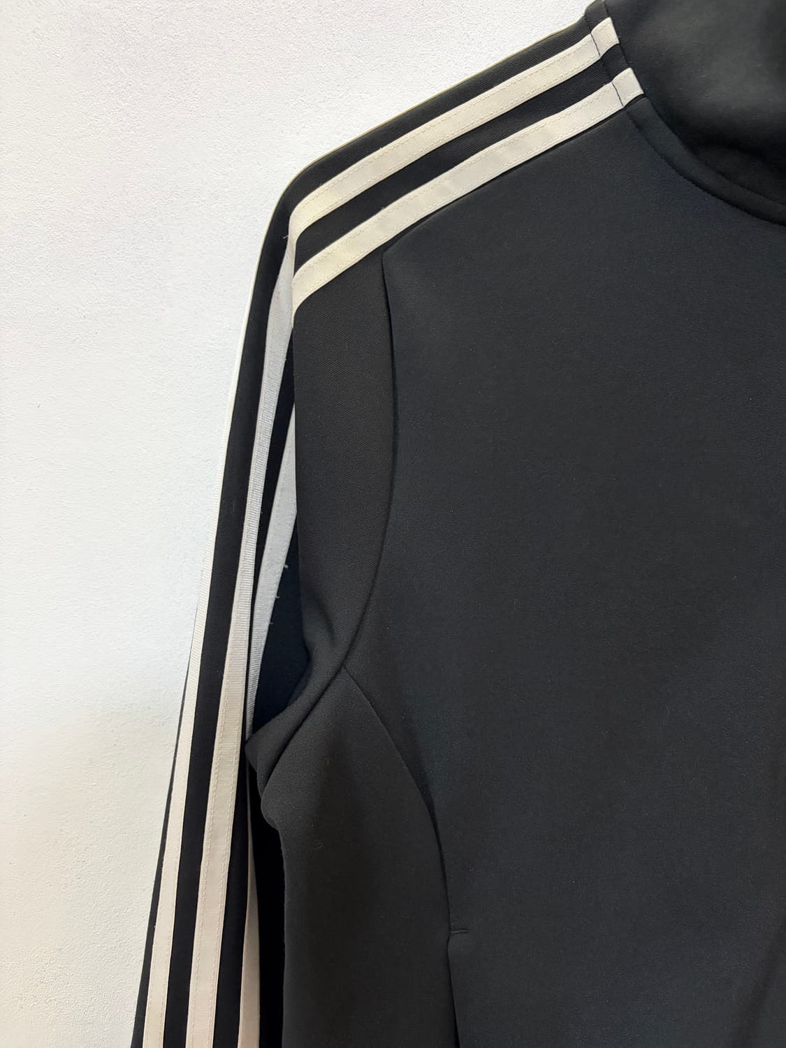 아디다스 트랙탑 블랙 (여성 S) 상품이미지3