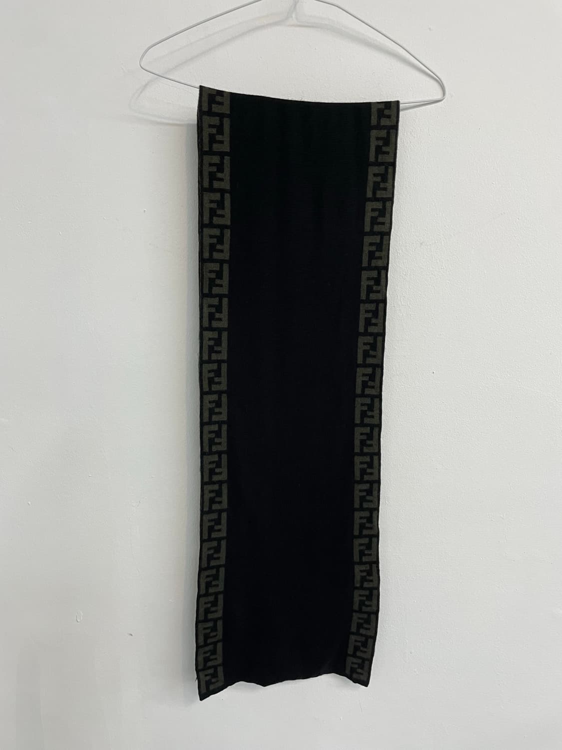 펜디 머플러 상품이미지1