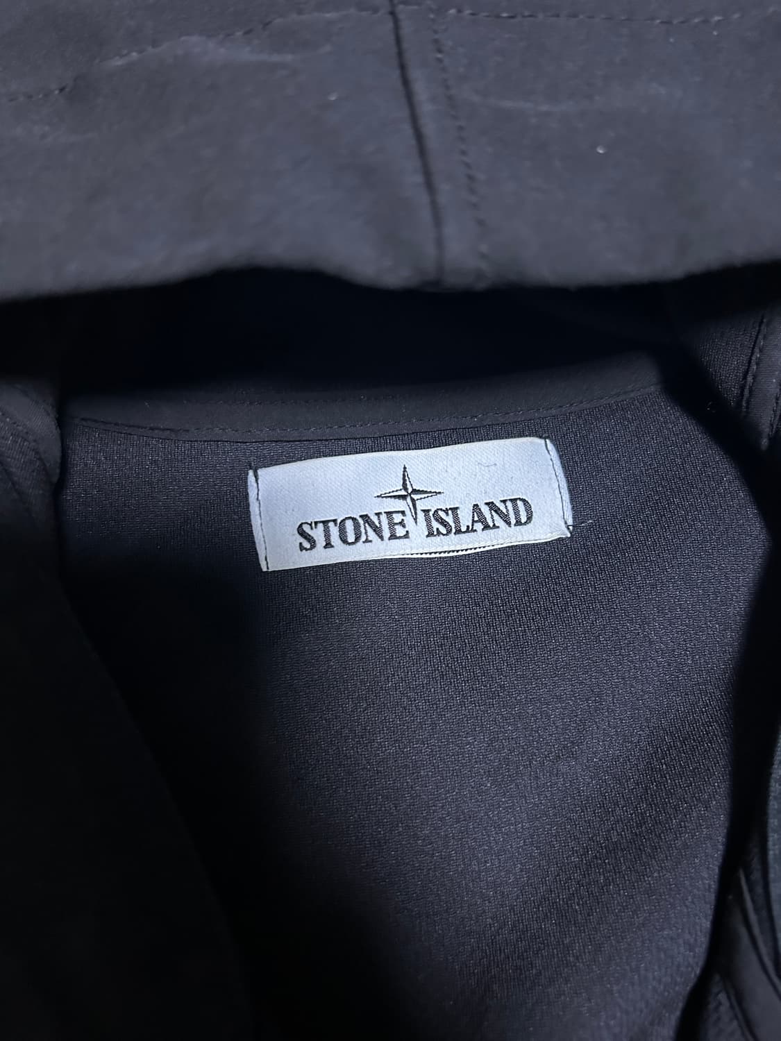 [새상품급, L] 스톤아일랜드 소프트쉘 바람막이 자켓 상품이미지2