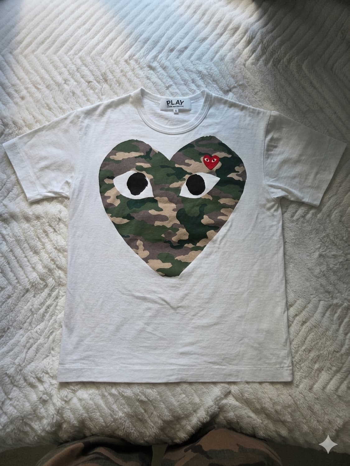 ​[COMME des GARCONS] PLAY Camo Big Heart 상품이미지1