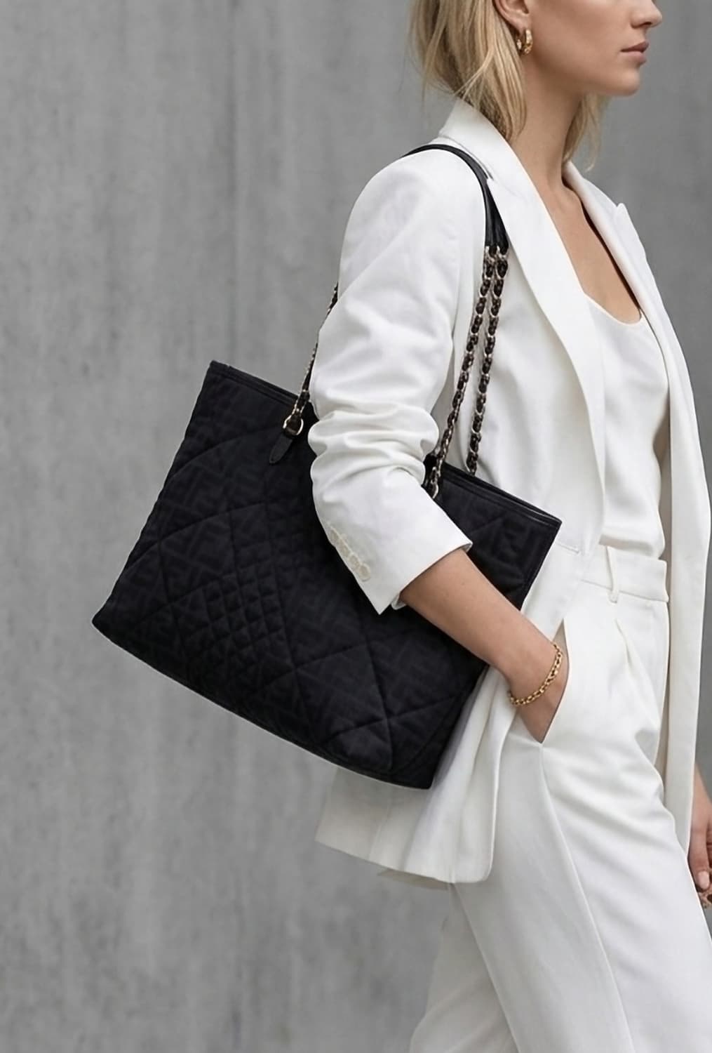 정품 펜디 가방,토트백,(디올샤넬보테가루이비통구찌셀린느생로랑발렌시아가) 상품이미지9