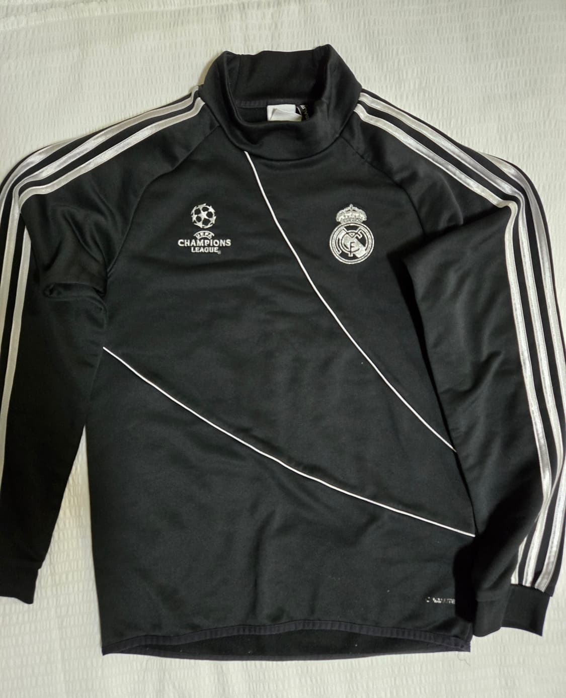 아디다스 레알마드리드 챔피언리그 트레이닝탑 95 상품이미지1