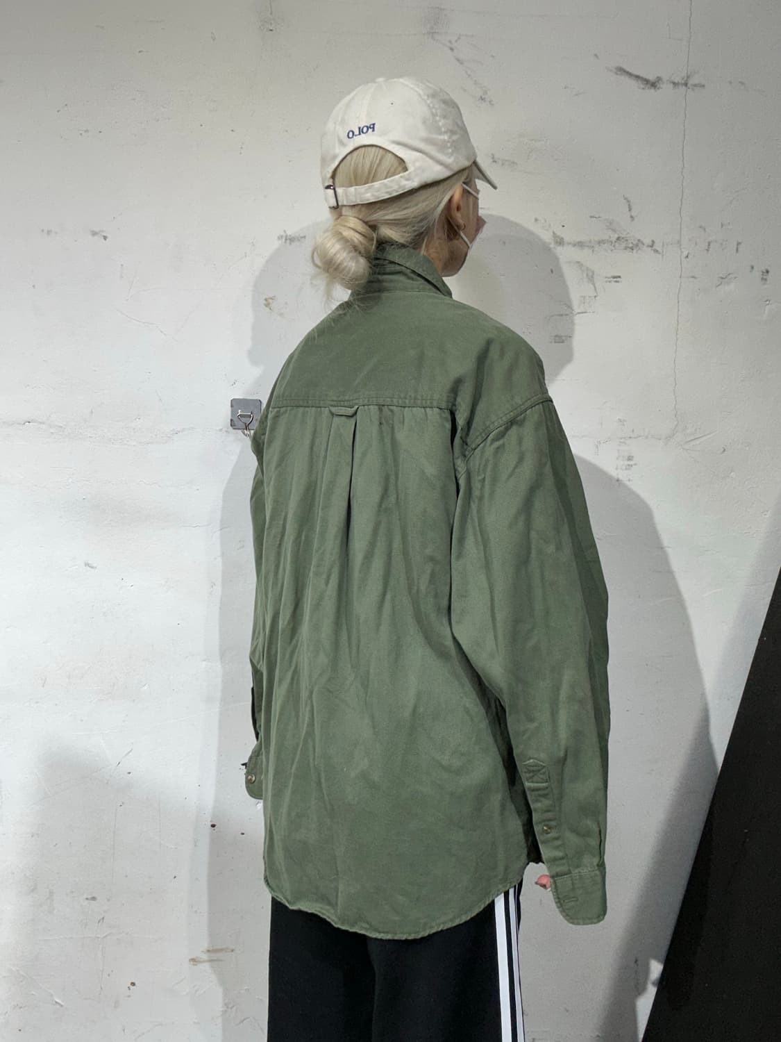 칼하트 카키 솔리드 오버핏 워크 셔츠 L 상품이미지3