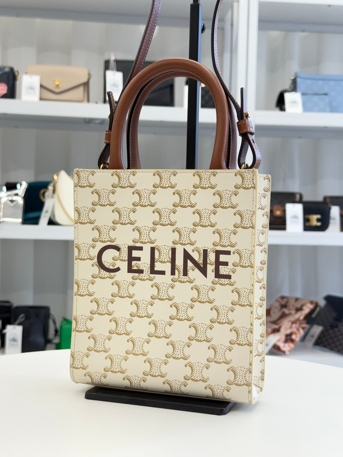 [미니] 셀린느 트리옹프 버티컬 카바스백 상품이미지1