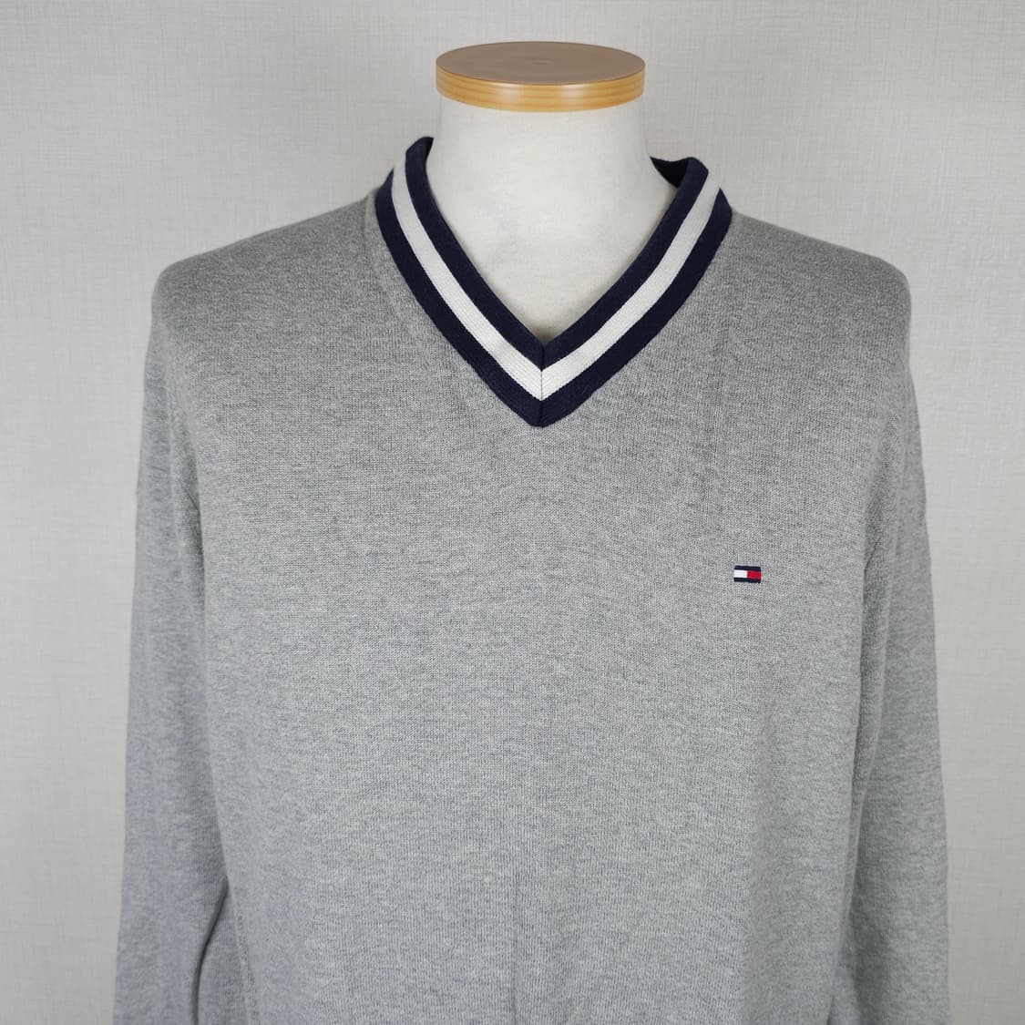 타미힐피거 V넥니트티 남자95사이즈  상품이미지2