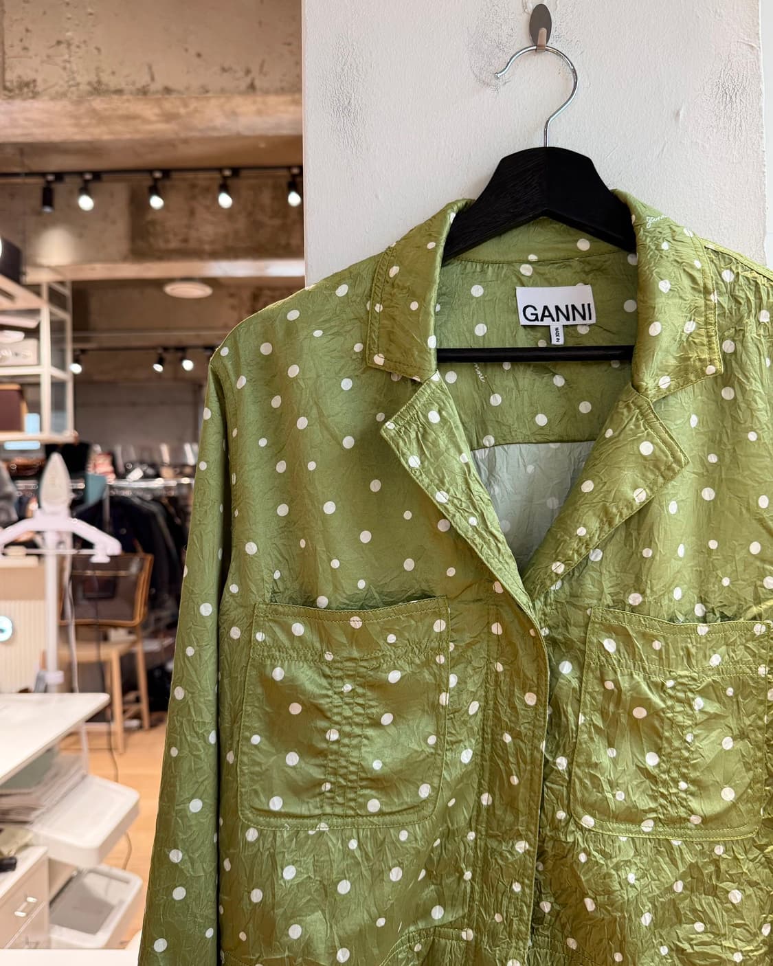 가니 그린 실키 폴카 도트 크롭 셔츠 상품이미지4