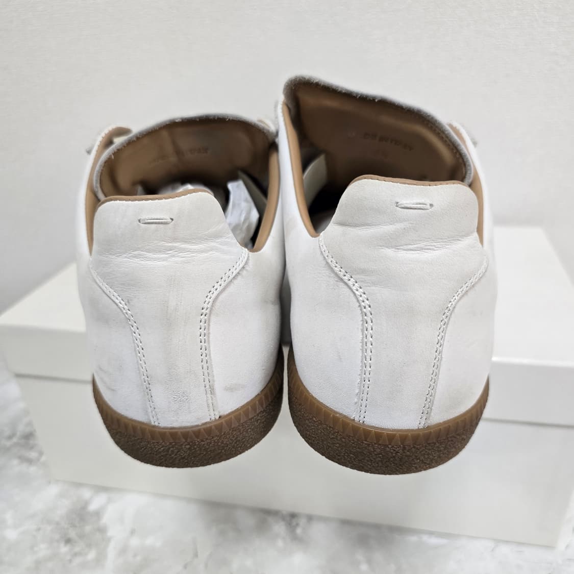 메종 마르지엘라 독일군 페인팅 스니커즈 신발 42.5사이즈 판매 상품이미지5