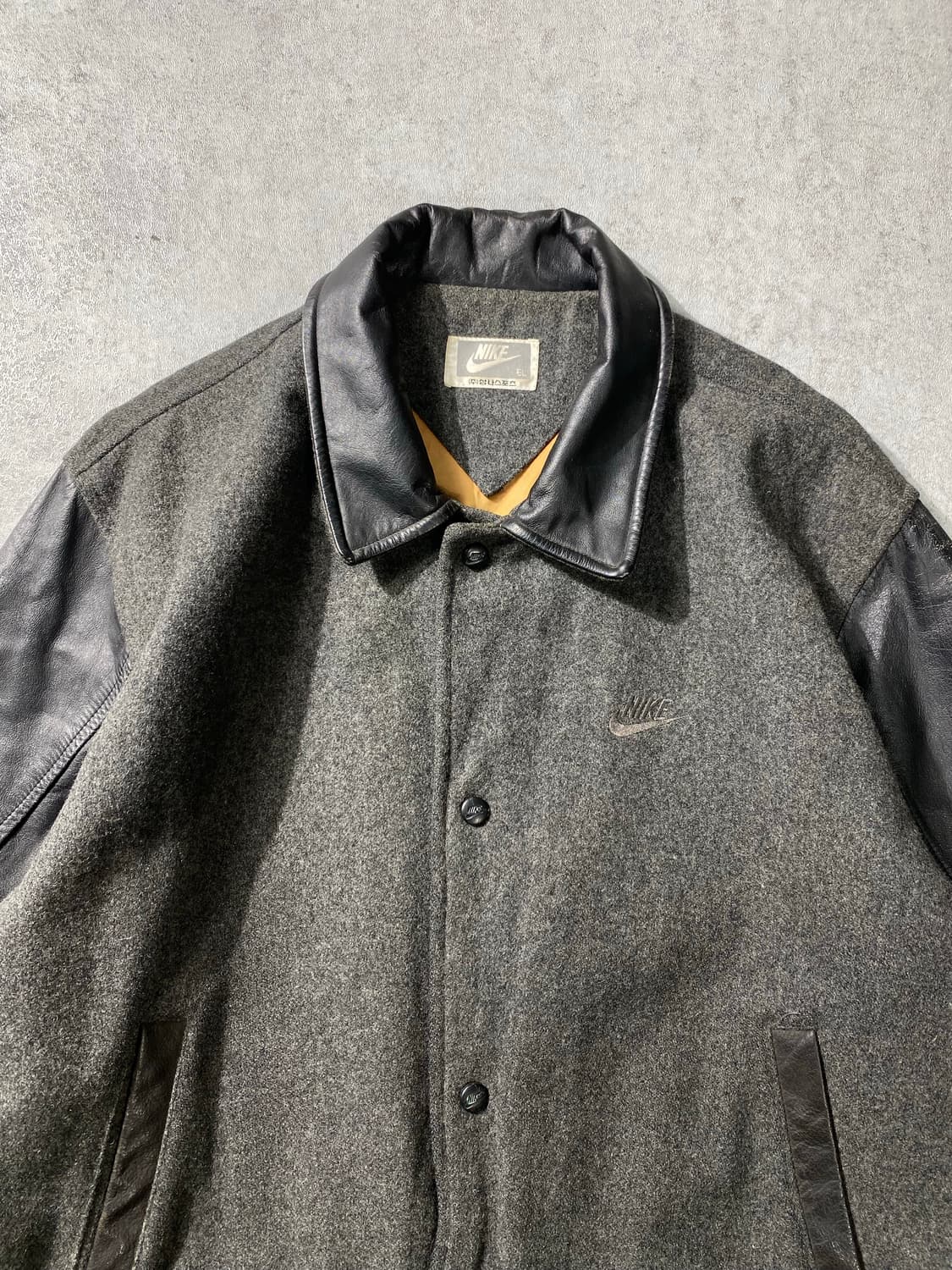 [L-XL] 90s Nike 나이키 디스트레스드 울 레더 바시티자켓 상품이미지2