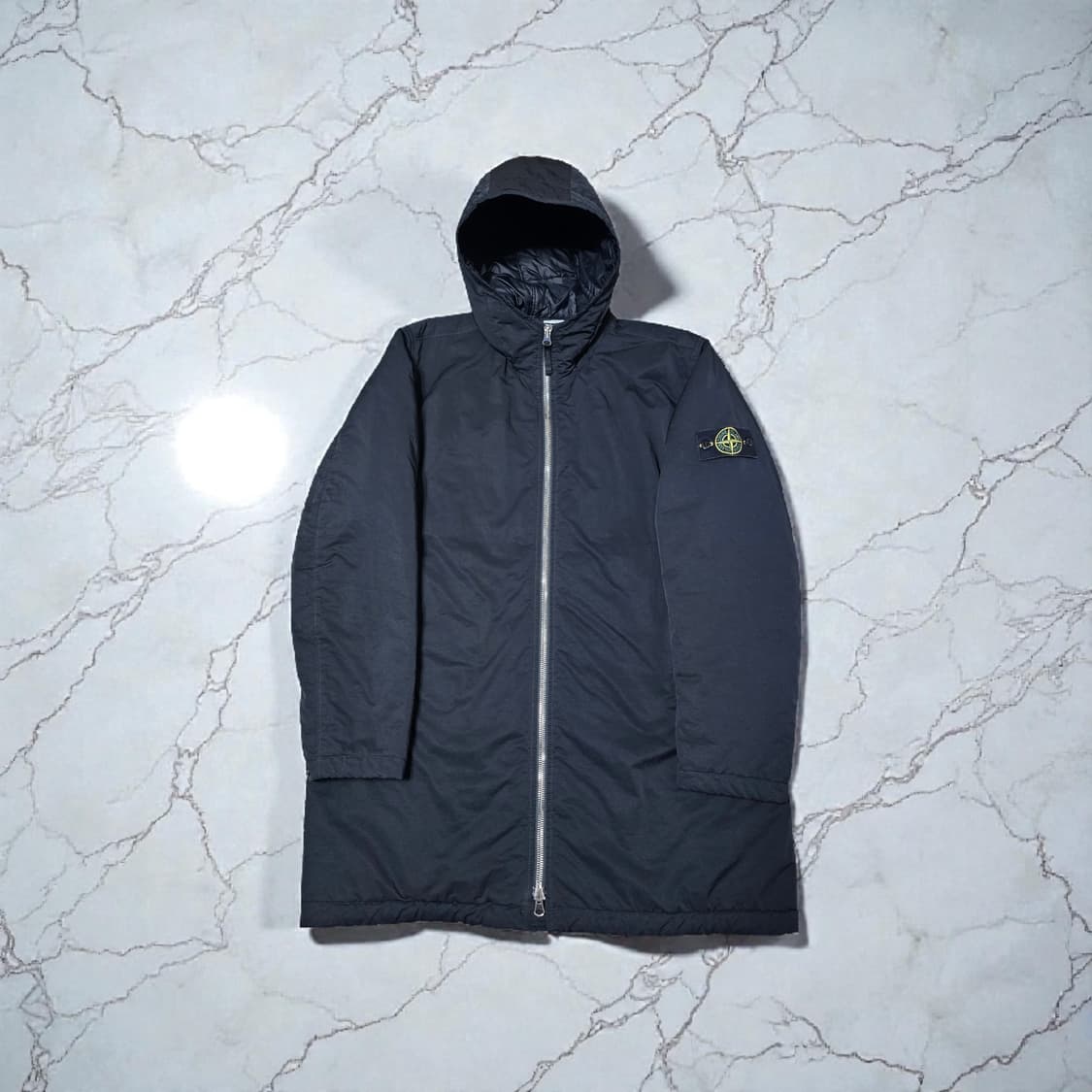 스톤아일랜드 하이퍼 덴스 나일론 트윌 프리마로프트 롱 후드 자켓 상품이미지2