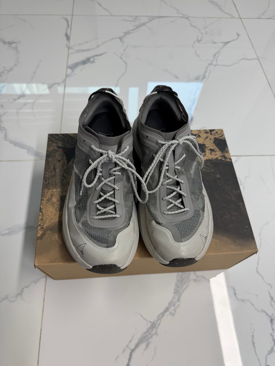 로아 셀라 41 그레이 상품이미지2