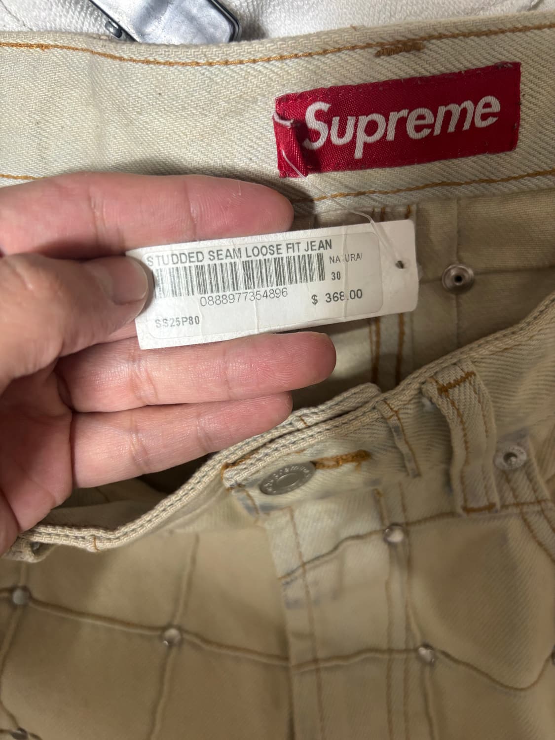 슈프림 스터디드 심 루즈 핏 진 30 상품이미지9