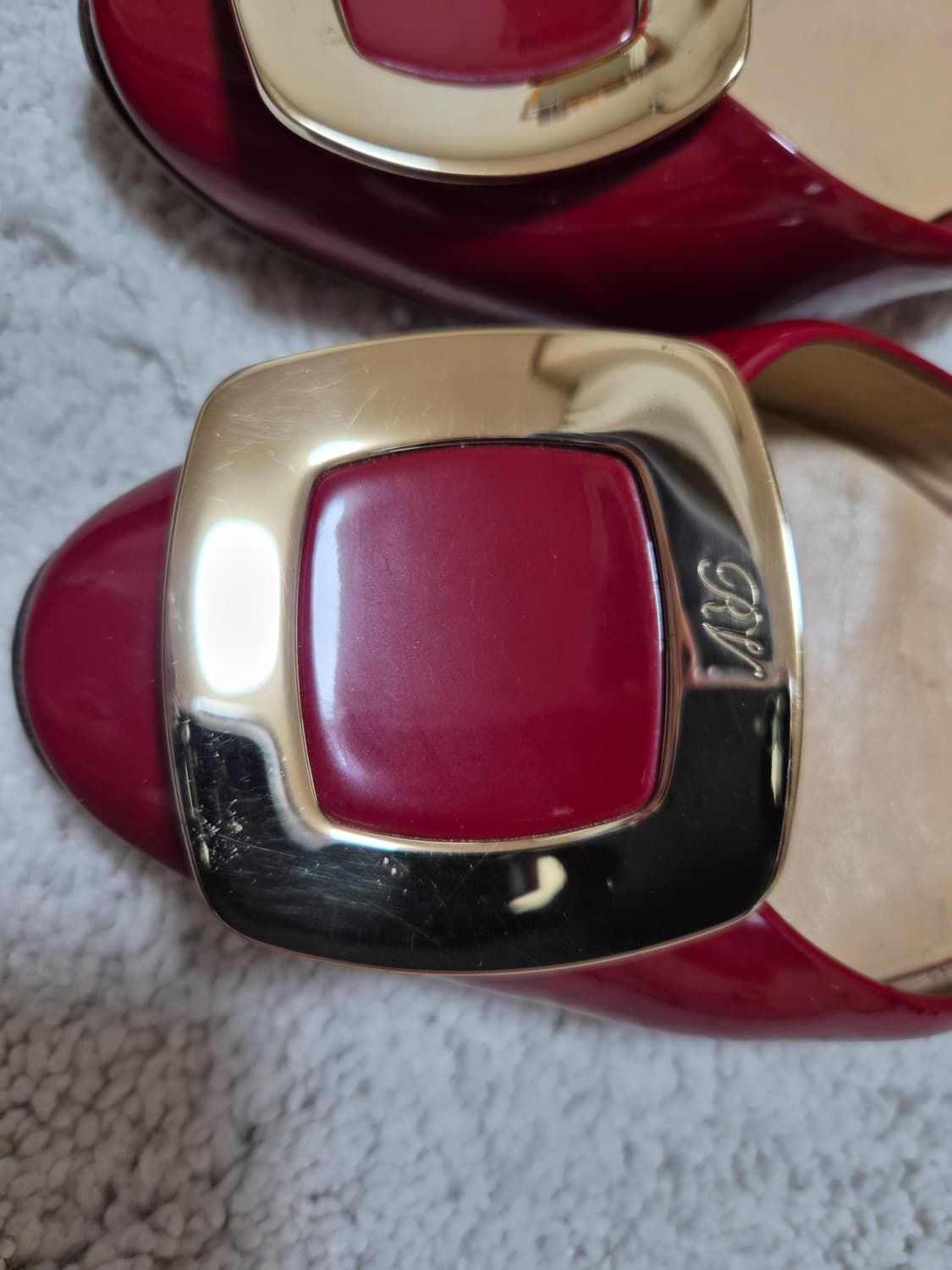 로저 비비에 칩스 페이던트 레더 플랫슈즈 상품이미지5