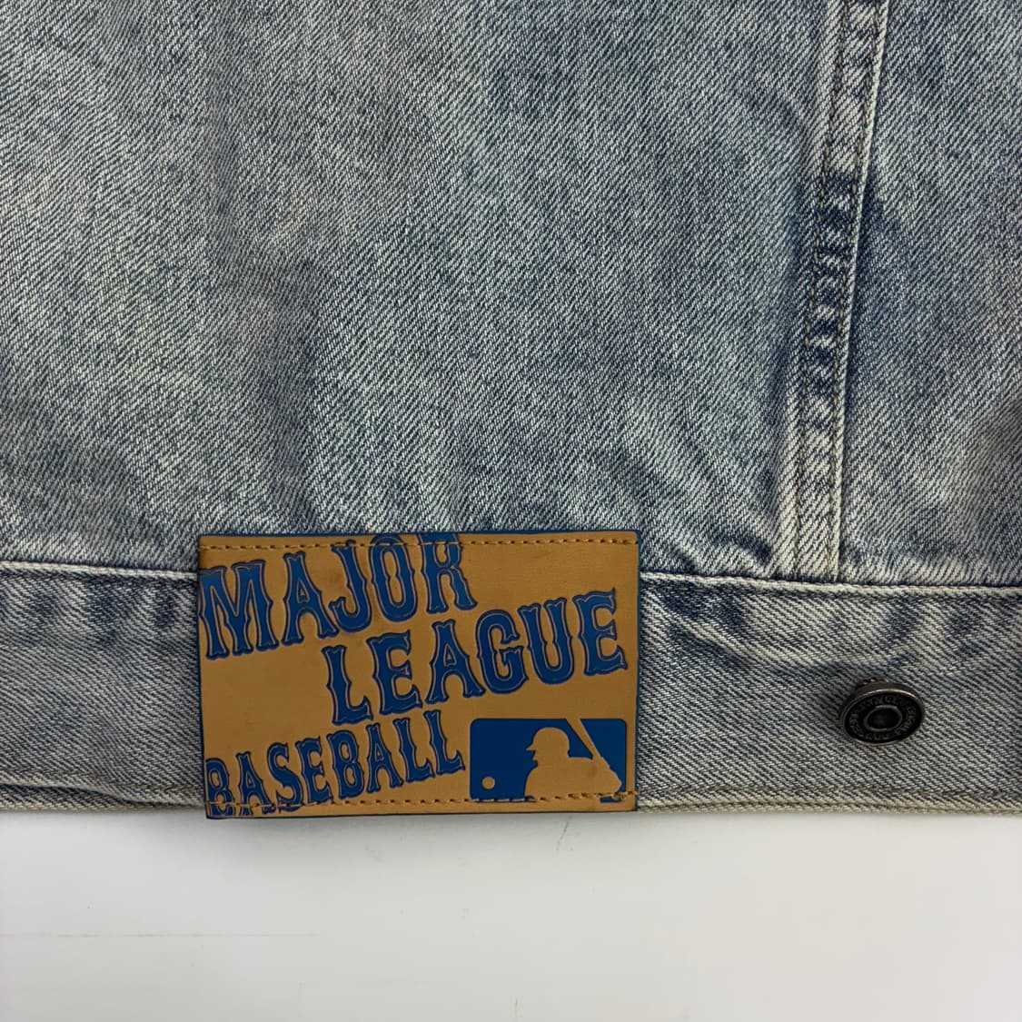 MLB  엠엘비 뉴욕 양키즈 자수 데님 자켓 상품이미지6