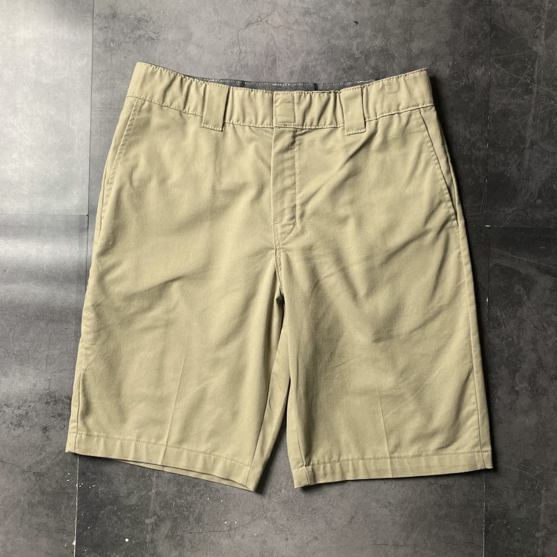 DICKIES 디키즈 FLEX 밴딩 베이지 워크 하프팬츠 A01133 상품이미지1