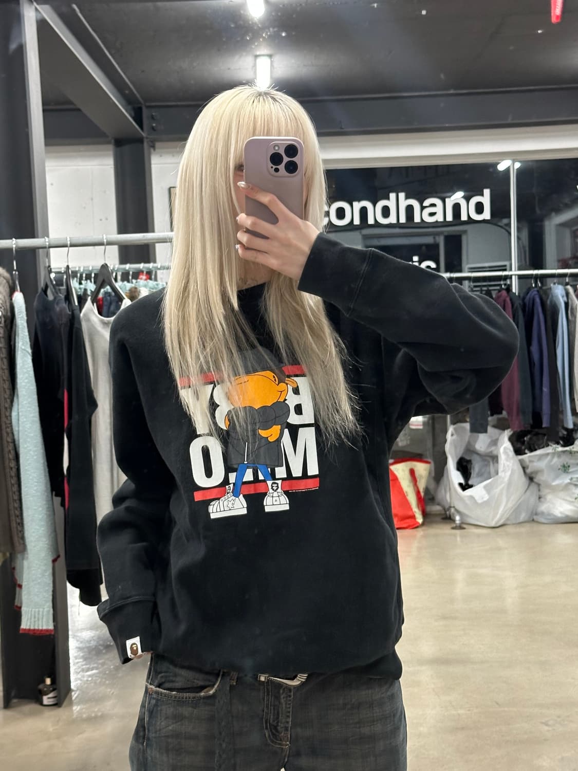 베이프 블랙 베이비 마일로 빅프린팅 맨투맨 상품이미지1