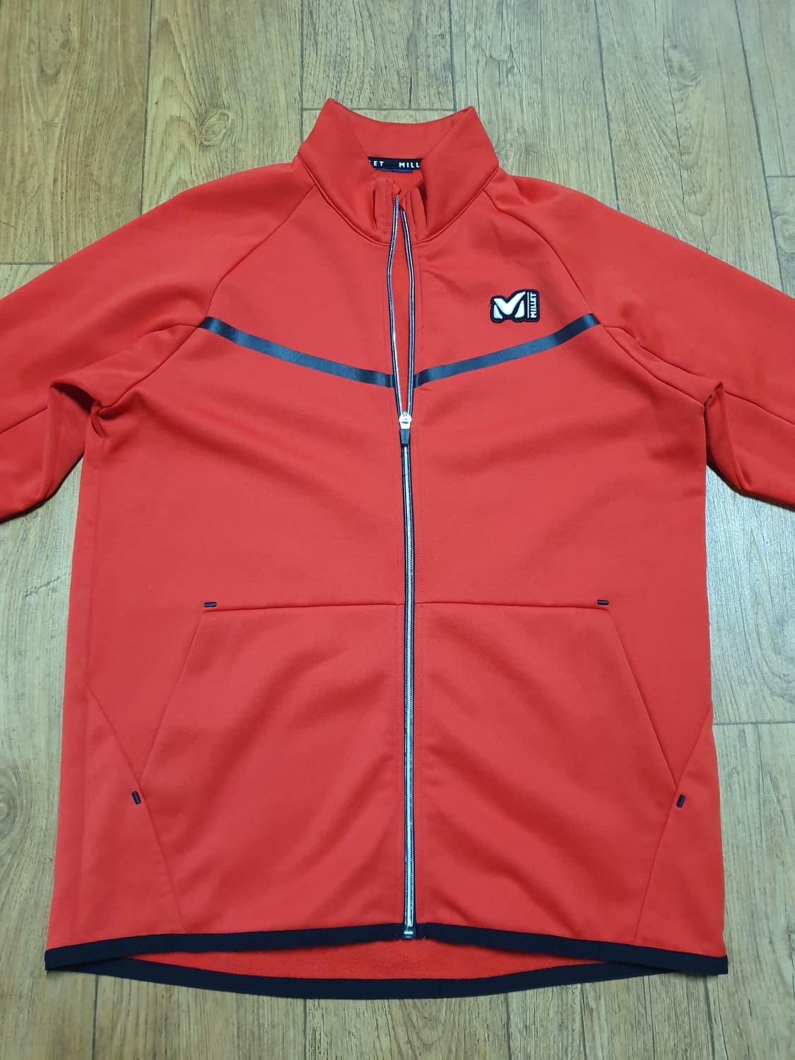 1154 밀레 운동복 집업 100 사이즈입니다 상품이미지1