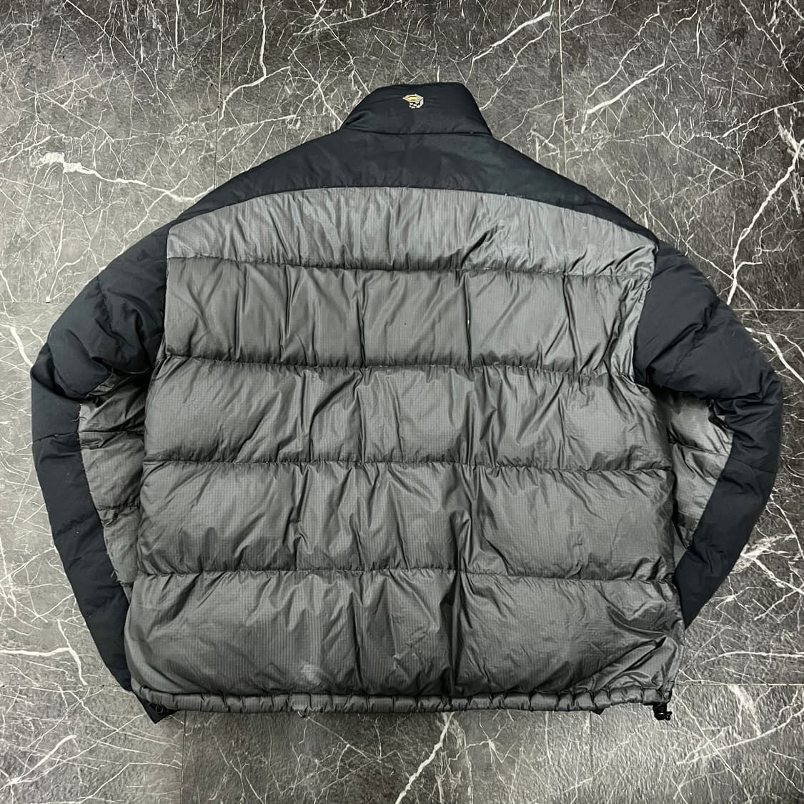 마운틴 하드웨어 OG 콘듀잇 SL 테크 패딩자켓 상품이미지3