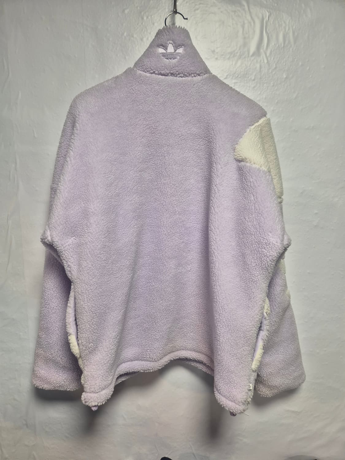 아디다스 쉐르파 퍼 플리스 자켓 라벤더 L사이즈(상태A급) 상품이미지3