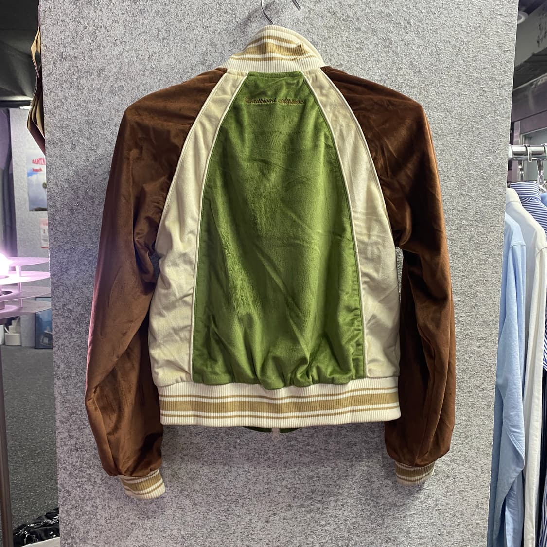 배드블러드 로고 배색 벨벳 자켓 B3188 상품이미지3