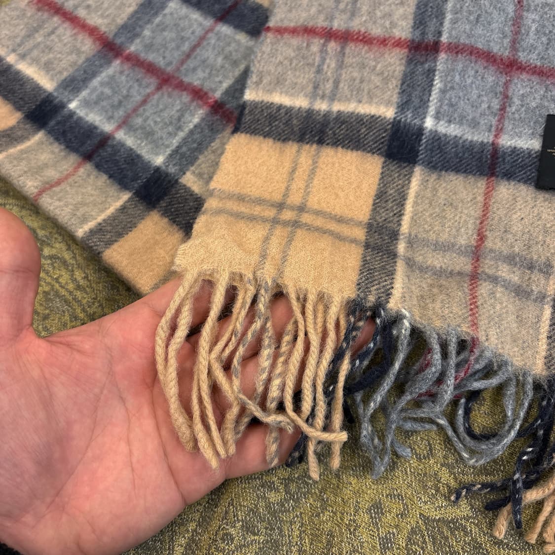 바버 헤리티지 톤다운 타탄체크 헤어리 캐시미어 머플러 N272 상품이미지4